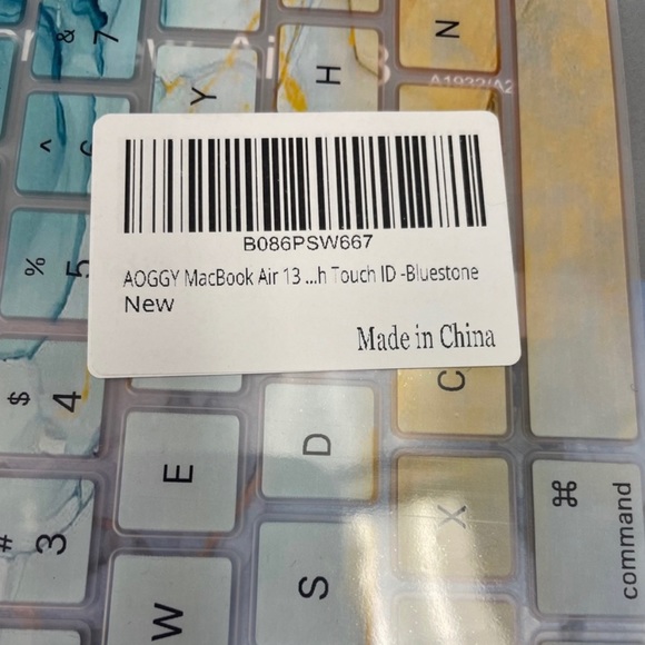 🌟NEW🌟 MacBook Air 2020 case and keyboard cover - Picture 3 of 4